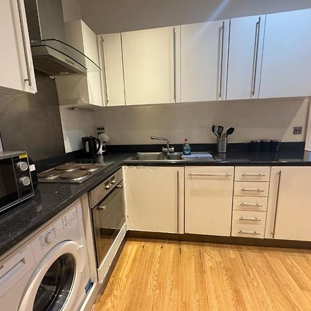 Comfortable - Cosy - Budget Studios In City Center London Bagian luar foto