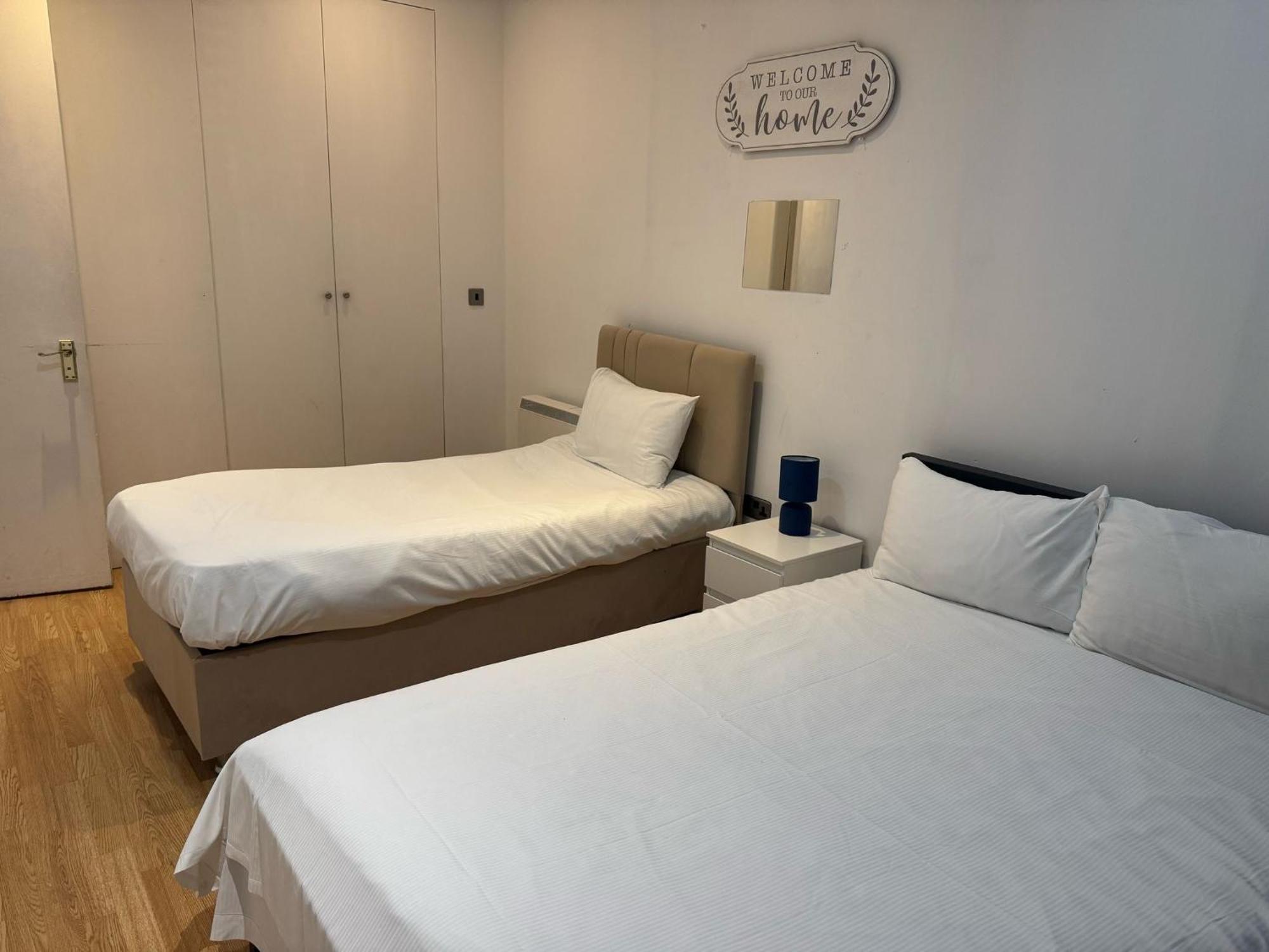 Comfortable - Cosy - Budget Studios In City Center London Bagian luar foto